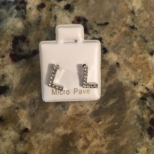 🆕 Initial earrings L